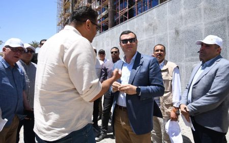 توجيهات عاجله من وزير الإسكان بعد تفقد كومباوند مزارين والحي اللاتيني بمدينة العلمين الجديدة والطريق الساحلي الدولي