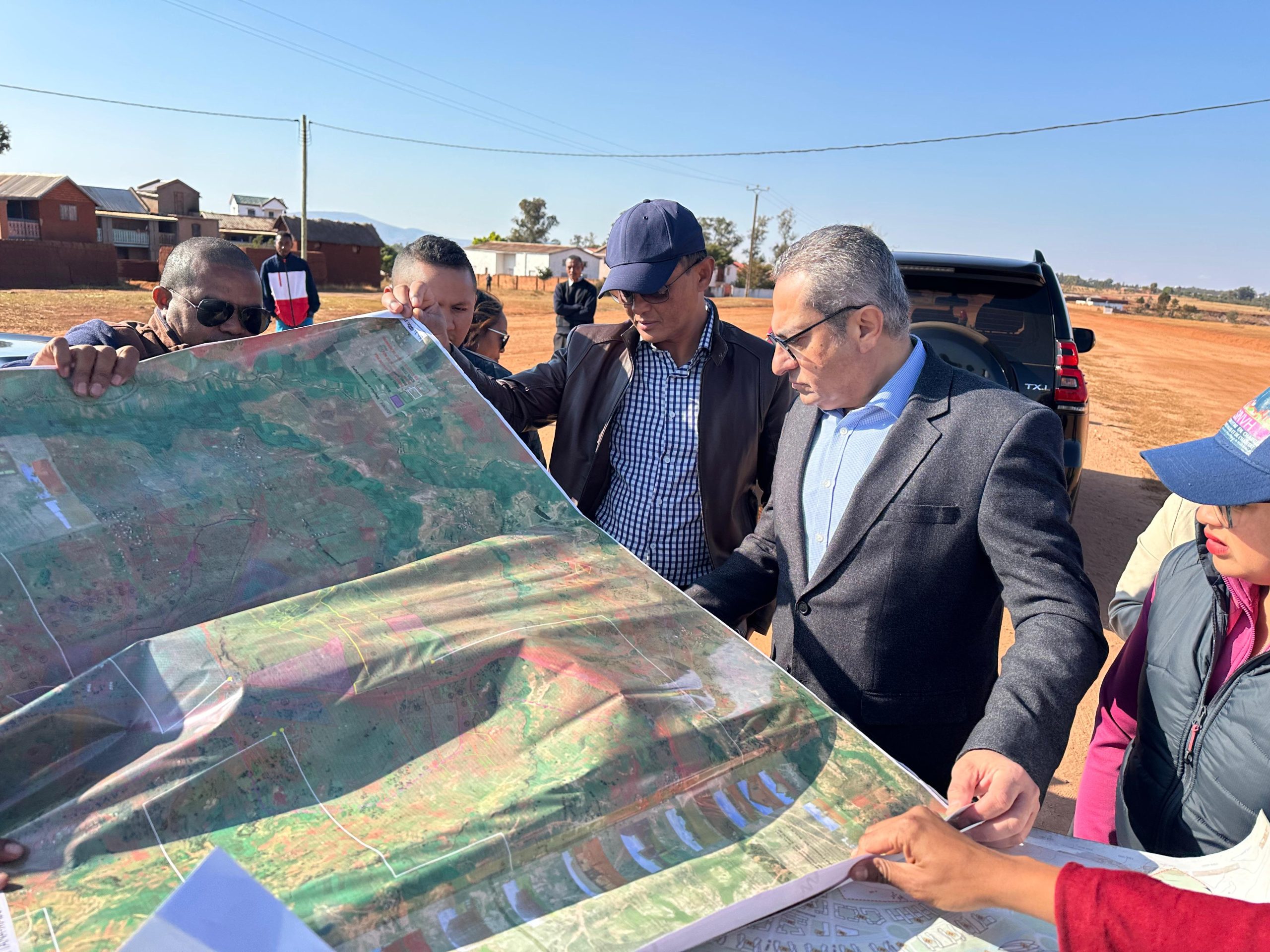 شركة العاصمة الإدارية للتنمية العمرانية في جمهورية مدغشقر للمساهمة في بناء عاصمتهم الإدارية