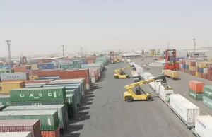 رسميا.. CMA CGM تدخل ميناء أكتوبر الجاف