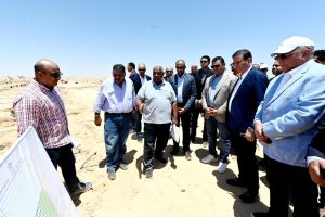 وزيرا «الإسكان» و«الزراعة» يتفقدان محطة التجارب البحثية لتحلية مياه البحر 