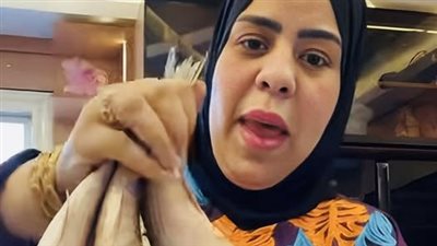 القبض على البلوجر "أم مكة" داخل قناة شهيرة بعد مشادة عنيفة مع إعلامية معروفة