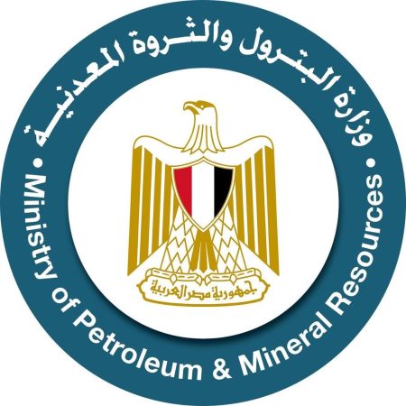 وزارة البترول: إعلانات التوظيف على مواقع التواصل وهمية وتستهدف الاحتيال باسم الهيئة المصرية العامة للبترول