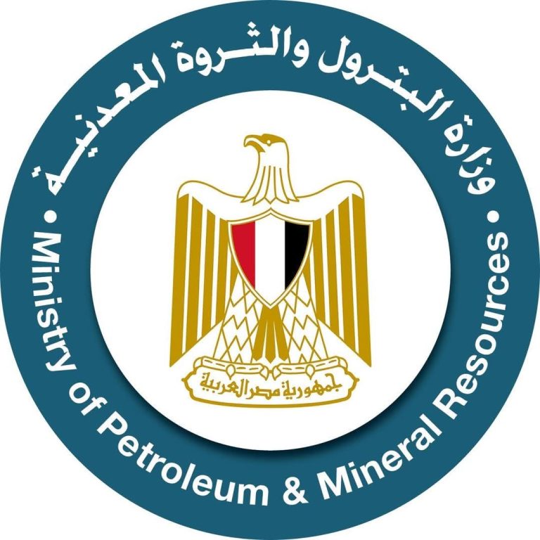 وزارة البترول: إعلانات التوظيف على مواقع التواصل وهمية وتستهدف الاحتيال باسم الهيئة المصرية العامة للبترول
