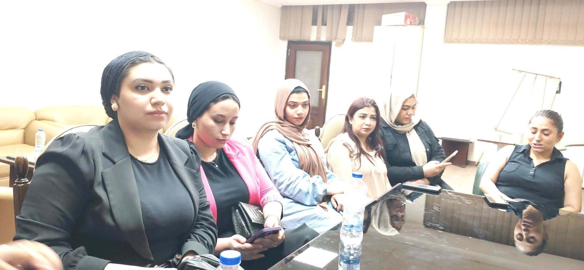 رئيس الاتحاد الوطني للقيادات الشبابية يبحث آليات تنفيذ مبادرة "وطن بلا سموم" لمكافحة المخدرات(صور)
