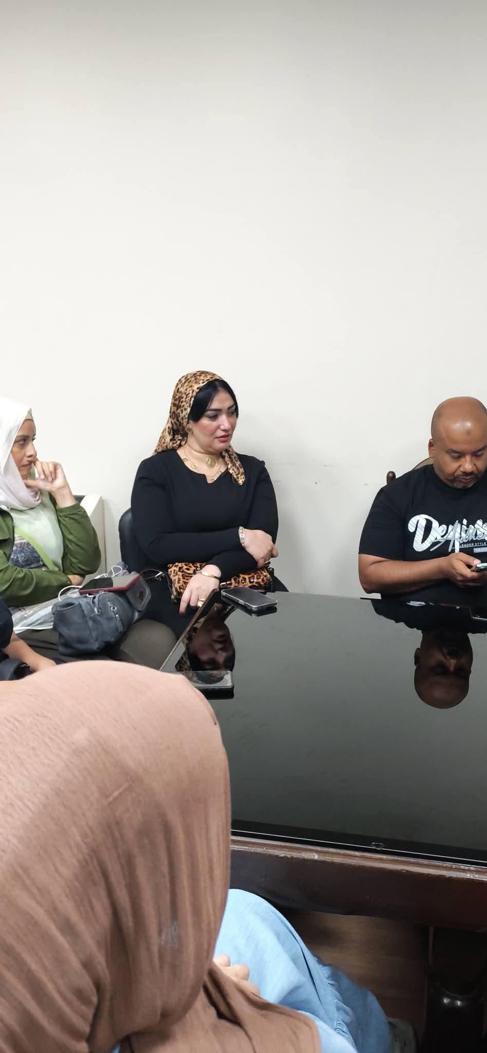 رئيس الاتحاد الوطني للقيادات الشبابية يبحث آليات تنفيذ مبادرة "وطن بلا سموم" لمكافحة المخدرات(صور)