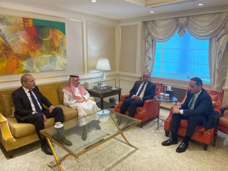 لقاء في نيويورك بين وزير الخارجية والهجرة ونظرائه في قطر والأردن والسعودية