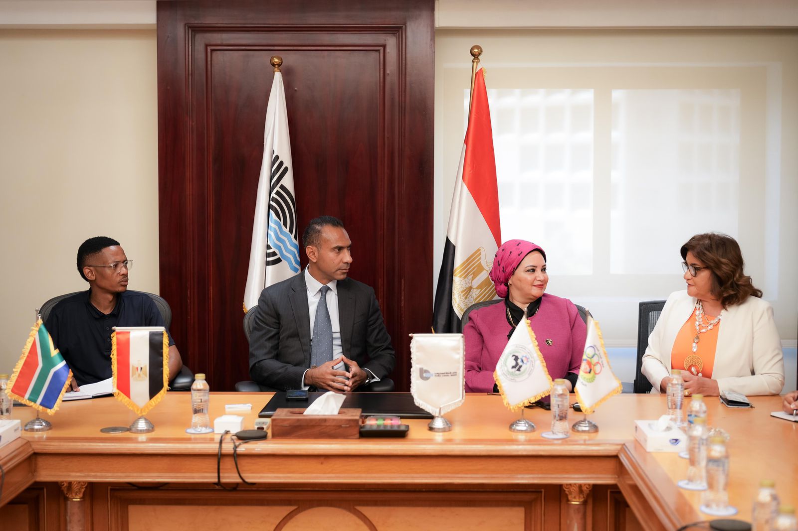بنك قناة السويس يستقبل وفد اتحاد نقابات جنوب إفريقيا "ساسبو" لتعزيز التعاون المصرفي والنقابي المشترك