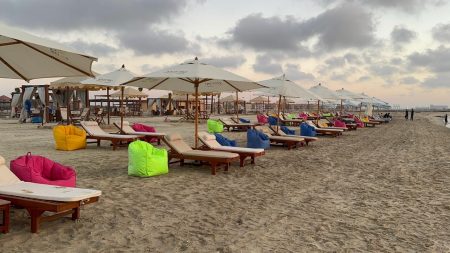 شاهد تحفة ساحلية.. MBG تعلن افتتاح شاطئ "Doray Bay" الخميس المقبل رسمياً (صور)