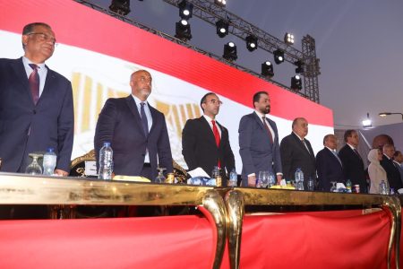 حزب الجبهة الوطنية يشعل السباق الانتخابي بـ8 مؤتمرات حاشدة قبل الصمت الانتخابي (صور)
