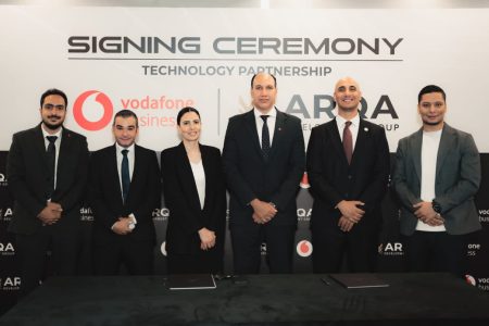 شراكة بين أرقى وڤودافون بيزنس لتطوير البنية التكنولوجية الذكية في مول Annex26"