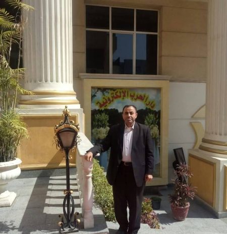 الدكتور أحمد سيد أحمد
