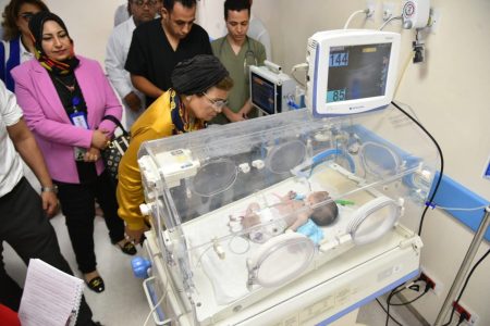 نائب وزير الصحة تتفقد مستشفى طهطا العام والوحدات الصحية بسوهاج وتشارك في لقاءات مجتمعية لتعزيز الوعي بالقضايا السكانية