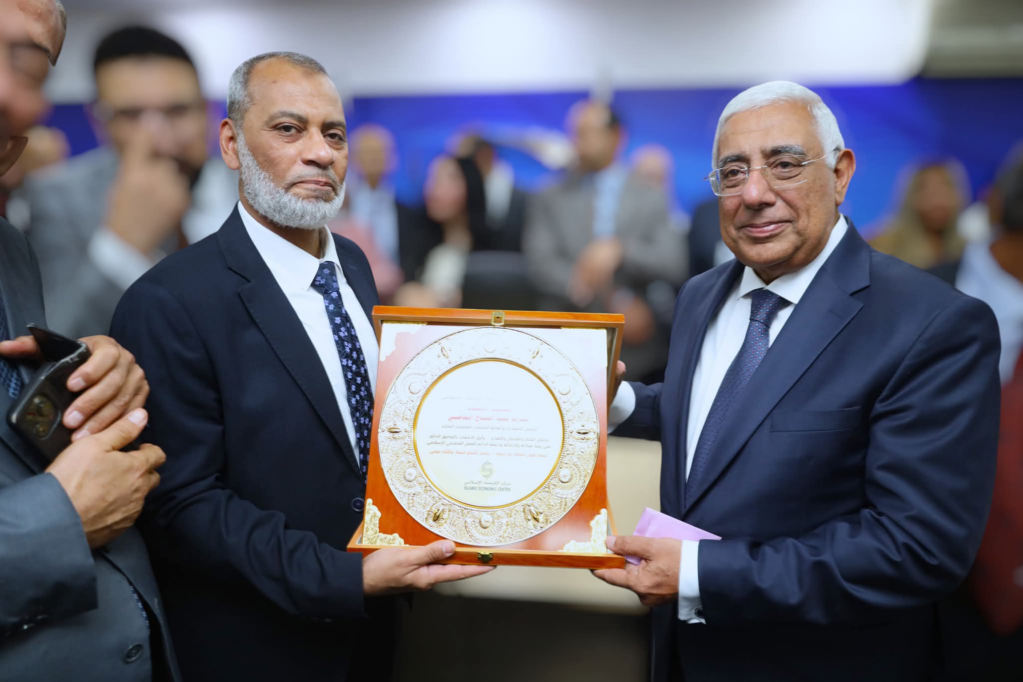 أشرف القاضي يودع المصرف المتحد بعد 9 سنوات من القيادة والإنجاز
