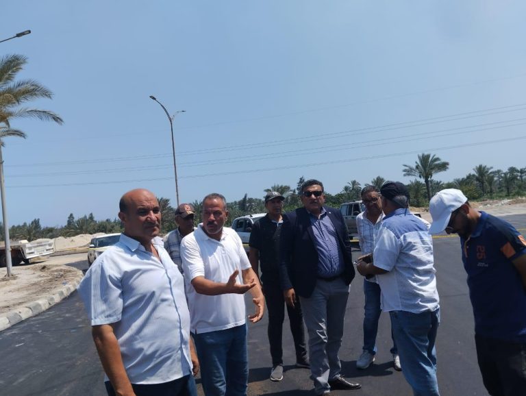 رئيس جهاز دمياط الجديدة يتابع أعمال النظافة والصيانة ورصف الطرق بالأحياء السكنية والمنطقة الصناعية