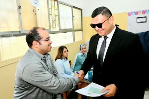 وزير الإسكان يدلي بصوته بانتخابات مجلس الشيوخ .. ويدعو المصريين لممارسة حقوقهم الدستورية