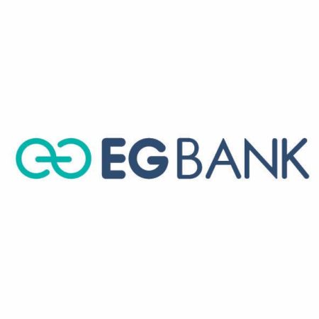 إي جي بنك يرفع حدود المشتريات ويخفض عمولات البطاقات الائتمانية لتسهيل معاملات العملاء محليًا ودوليًا