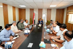 وزير الإسكان يتابع تنفيذ مشروعات الساحل الشمالي الغربي ويؤكد الإسراع في استكمال المرافق والخدمات