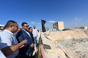 وزير الإسكان يتفقد مشروع بحيرات "نيو مارينا" و"البوغاز" والفيلات والشاليهات بمارينا ٨