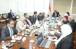 وزير الإسكان يبحث آليات تنفيذ قانون الإيجار الجديد 2025 وتنظيم العلاقة بين المالك والمستأجر