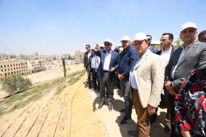 وزير الإسكان يتفقد مشروع "حدائق تلال الفسطاط" لمتابعة الأعمال التنفيذية بمصر القديمة
