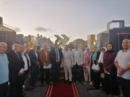 رئيس جهاز مدينة دمياط الجديدة يفتتح ميدان الدكتور باسم فاضل بعد تطويره