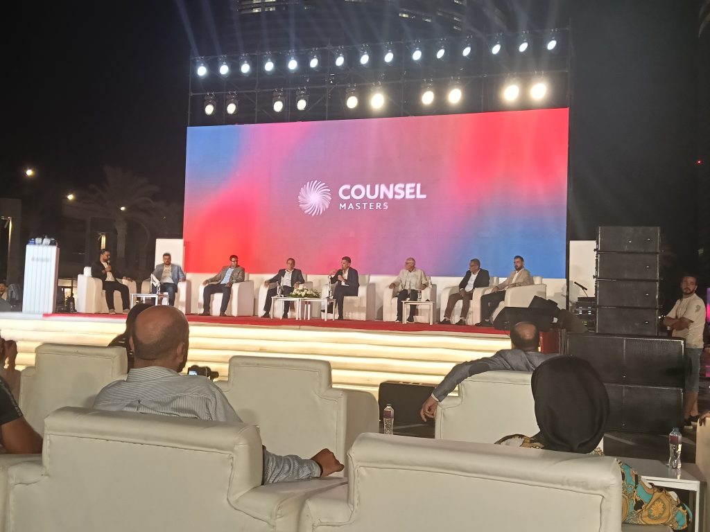 حقيقة رسوم التنازل بأراضي الساحل الشمالي.. رئيس الجهاز يفجر مفاجآة من العلمين الجديدة