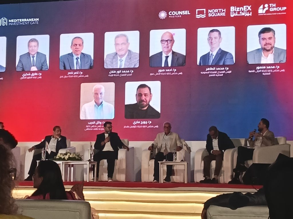حقيقة رسوم التنازل بأراضي الساحل الشمالي.. رئيس الجهاز يفجر مفاجآة من العلمين الجديدة