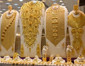 سعر الذهب اليوم الاربعاء في مصر.. وعيار 21 يقترب من 4800 جنيه