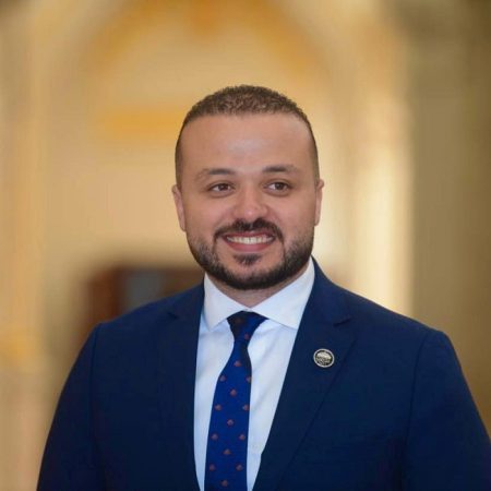 رجل الأعمال الشاب محمد الجارحي