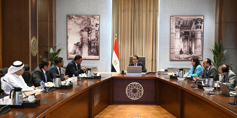 العاصمة الإدارية على طريق العالمية.. تحالف دولي لإدارة حي المال والأعمال
