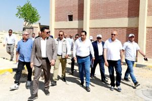 وزير الإسكان يتفقد محطة رفع صرف صحي الخامس شرق بمدينة 6 أكتوبر