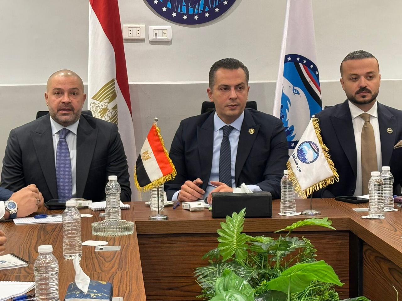 نائب رئيس الحزب والأمين العام يتفقد غرفة العمليات المركزية لحزب مستقبل وطن لمتابعة التحضيرات لبرلمان 2025 (صور)