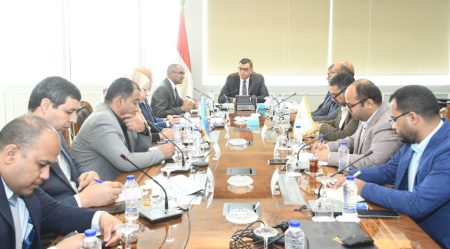 وزير الإسكان يوجه بحل شكاوى المواطنين بالمدن الجديدة والتوسع في استخدام العدادات الذكية وزير الإسكان يوجه بحل شكاوى المواطنين بالمدن الجديدة والتوسع في استخدام العدادات الذكية