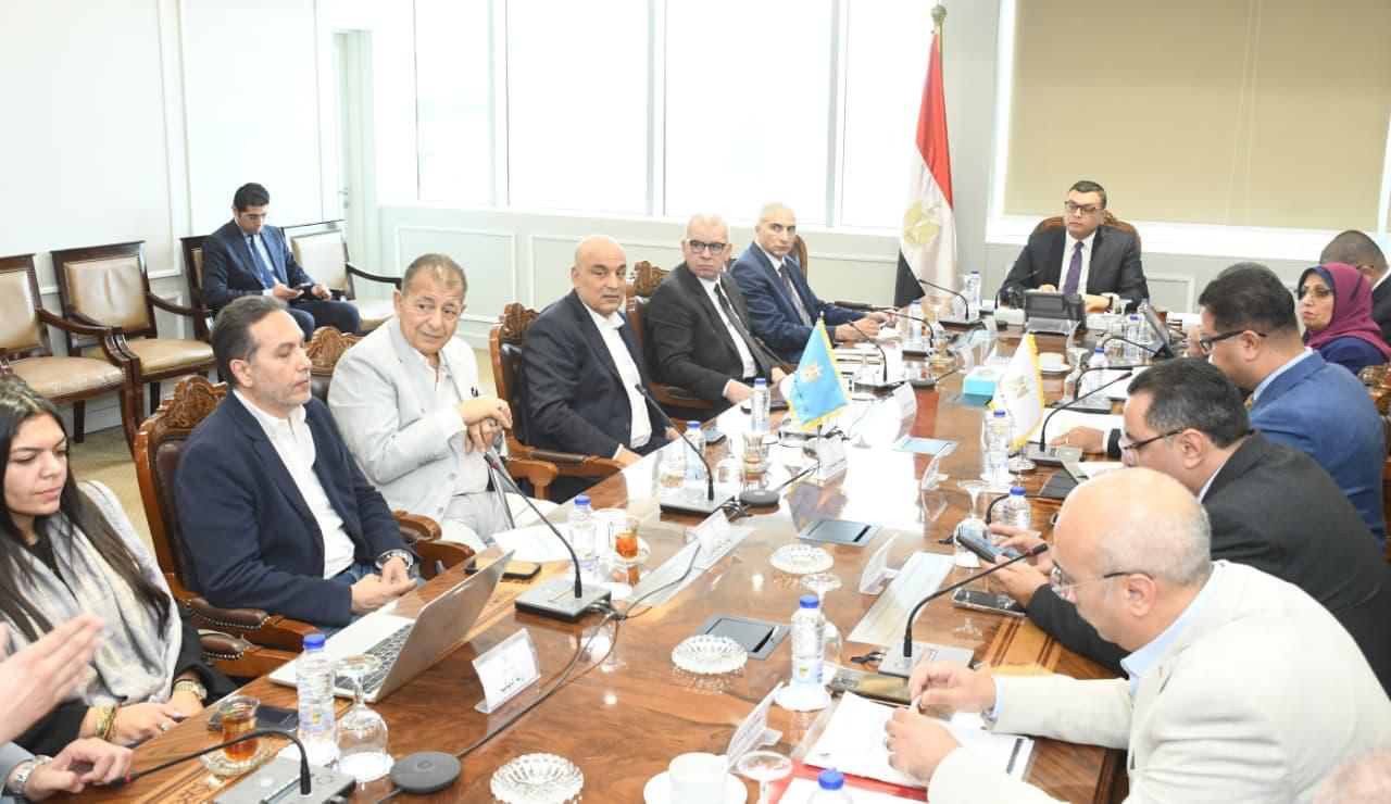 تحرك عاجل من وزير الإسكان لمتابعة مبيعات وخطة «HDP» التابعة لبنك التعمير والإسكان 3 تحرك عاجل من وزير الإسكان لمتابعة مبيعات وخطة «HDP» التابعة لبنك التعمير والإسكان