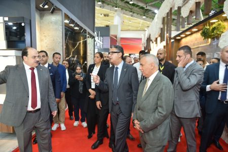  وزير التموين يفتتح معرض "سيراميكا ماركت 2025"..تنظيم المعارض يعكس قوة الصناعة الوطنية