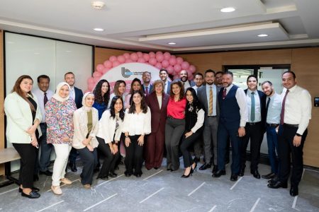 بنك قناة السويس ينظم يومًا توعويًا لموظفاته بالتعاون مع مستشفى السلام الدولي ويقيم معرضًا للحرف اليدوية لدعم محاربات بهية