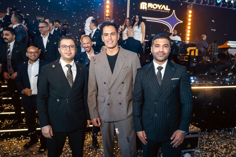 رويال للتطوير العقاري تطلق ” نجم ” أحدث مشروعاتها باستثمارات تتجاوز 6 مليارات جنيه بحضور كبار المطورين العقاريين جانب من مراسم الإحتفالية، النافذة الإخبارية