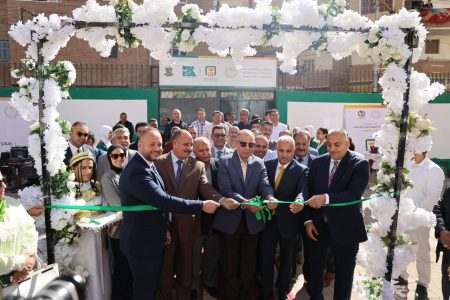 البنك الأهلي المصري يفتتح مدرسة السلام الإعدادية بمحافظة المنيا بالتعاون مع مؤسسة مصر الخير