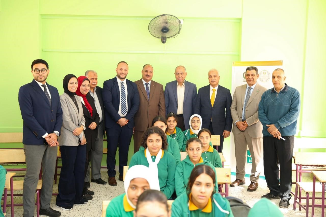 البنك الأهلي المصري يفتتح مدرسة السلام الإعدادية بمحافظة المنيا بالتعاون مع مؤسسة مصر الخير