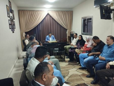اجتماع رئيس مركز كفر صقر برؤساء الوحدات المحلية