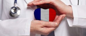 الجمود السياسي والصحي في فرنسا يمنع تبني البدائل الفعالة والحلول المبتكرة ويفاقم أزمة التدخين