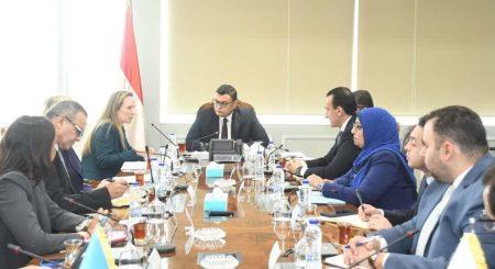 لقاء وزير الإسكان مع بعثة البنك الدولي، النافذة الإخبارية