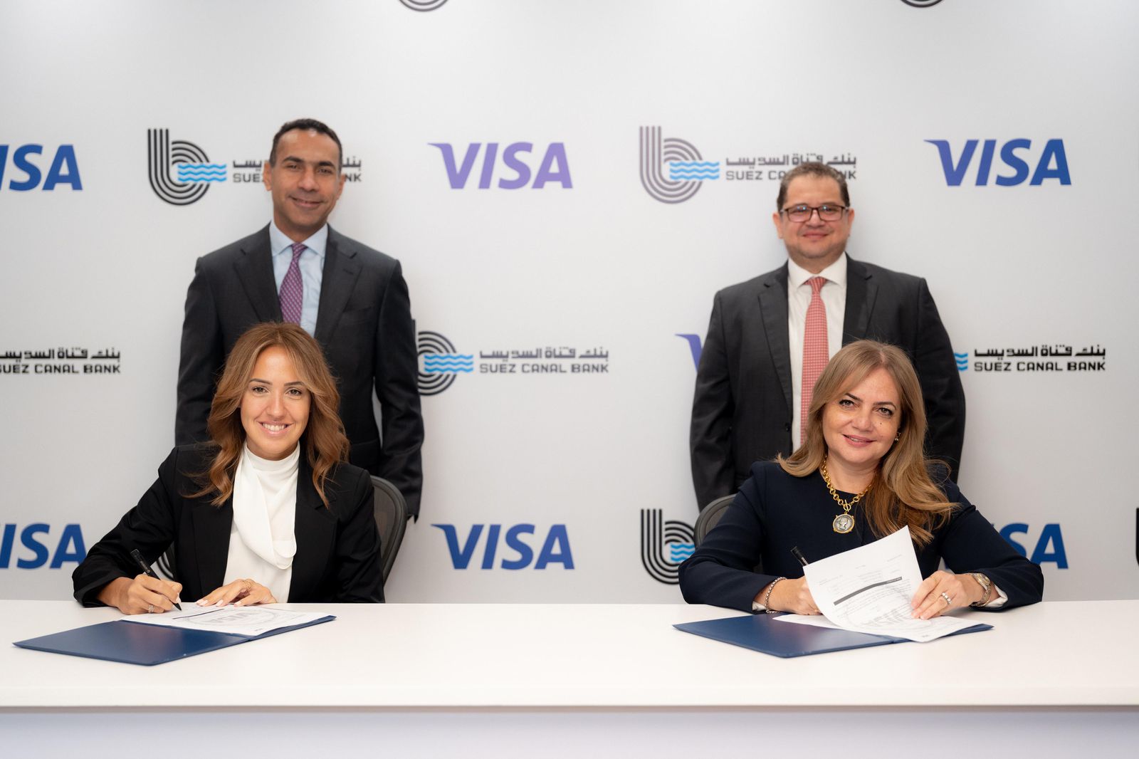 بنك قناة السويس يوقّع اتفاقية شراكة استراتيجية مع "فيزا" لدعم التحول الرقمي وتطوير حلول دفع مبتكرة
