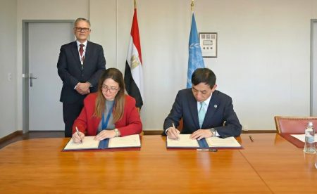 البريد المصري يوقع اتفاقية تعاون مع المكتب الدولي لاتحاد البريد العالمي