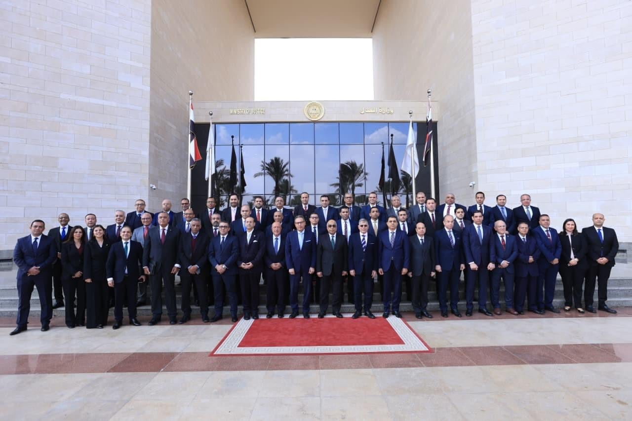 البنك الأهلي المصري يفتتح أول قاعات تقاضٍ إلكترونية لدعم التحول الرقمي في القطاع المصرفي والقضائي