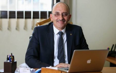 علاء فكري: يطالب بتطبيق سياسات البيع المنضبط والتحقق من جدية العملاء لحماية السوق وتقليل نسب التعثر علاء فكري: يطالب بتطبيق سياسات البيع المنضبط والتحقق من جدية العملاء لحماية السوق وتقليل نسب التعثر