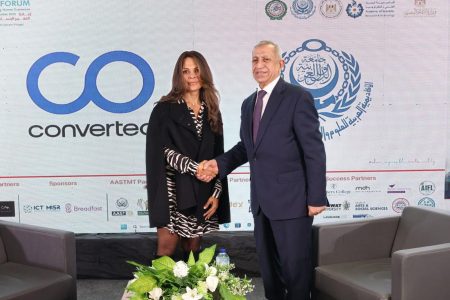 شراكة استراتيجية بين «Converted» و«الأكاديمية العربية للعلوم والتكنولوجيا» لإطلاق برنامج تدريبي لخبراء التسويق المدعوم بالذكاء الاصطناعي مراسم توقيع البروتوكول، النافذة الإخبارية