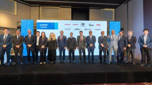 جانب من الحضور، النافذة الإخبارية