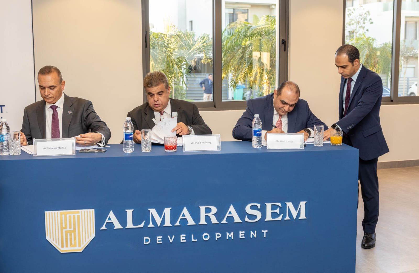 قطاع المعاملات الإسلامية بالبنك الزراعي المصري يشارك في منح تمويل لشركة المراسم للتطوير العمراني ضمن تحالف مصرفي من ١٠ بنوك 2 قطاع المعاملات الإسلامية بالبنك الزراعي المصري يشارك في منح تمويل لشركة المراسم للتطوير العمراني ضمن تحالف مصرفي من ١٠ بنوك