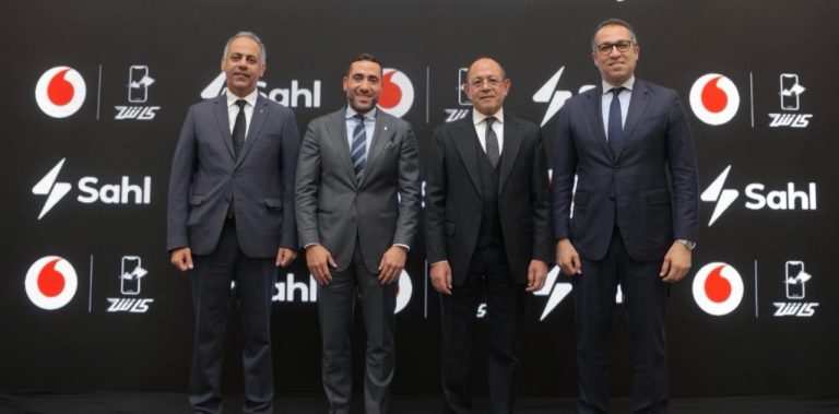 شراكة بين «سهل» و«ڤودافون كاش» لإتاحة خدمة شحن جميع كروت الكهرباء فى مصر عبر تطبيق «أنا ڤودافون»